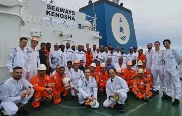 Tanker Saves 27 saefarers