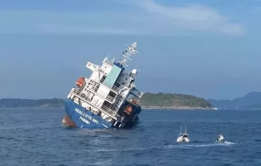 Phuket Sealloyd Arc ship
