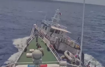 Chinese Ship Hits Philippine Vessel